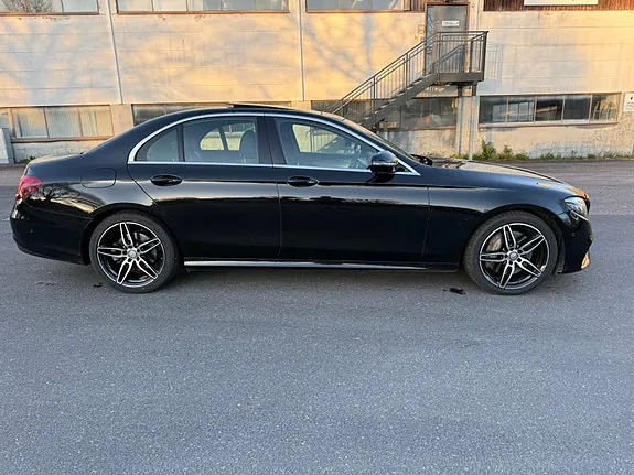Mercedes-Benz E350 D 2017 photo 3