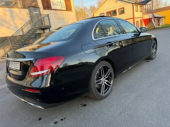 Mercedes-Benz E350 D 2017 photo 4
