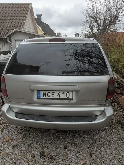 Chrysler Grand Voyager 2005 photo 2