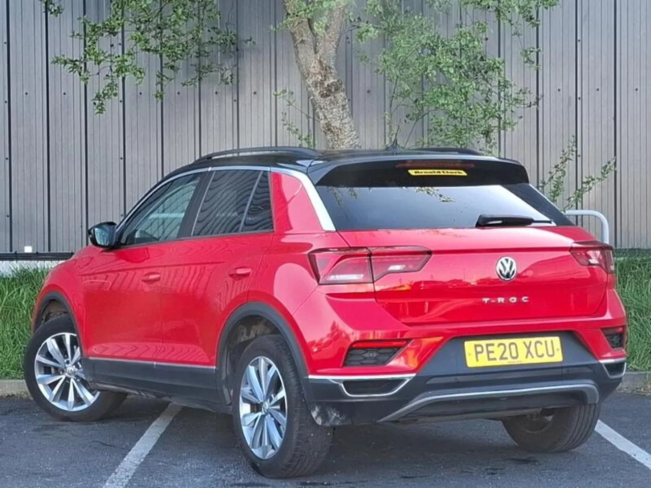 Volkswagen T-Roc 2020 photo 2