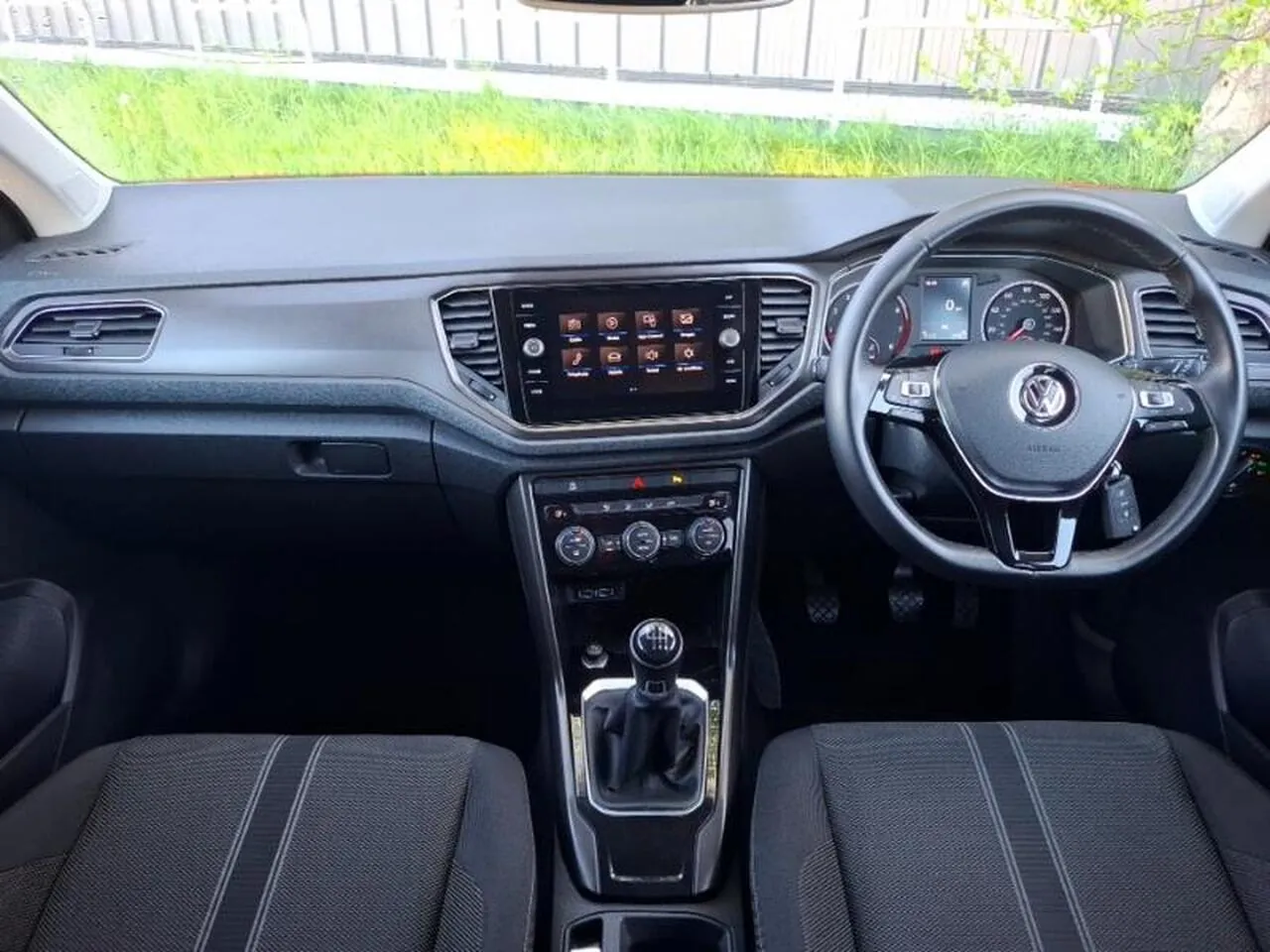 Volkswagen T-Roc 2020 photo 3