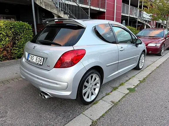 Peugeot 207 2007 photo 3