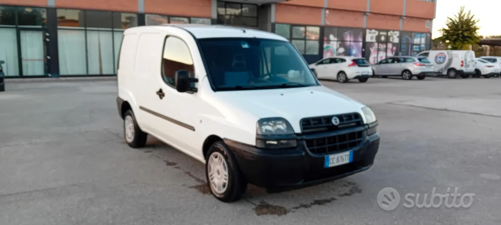 Fiat Doblo 2004 photo 2