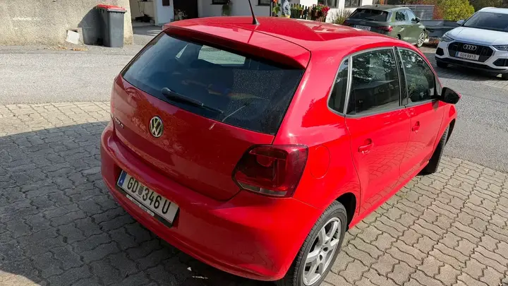 Volkswagen Polo 2012 photo 2