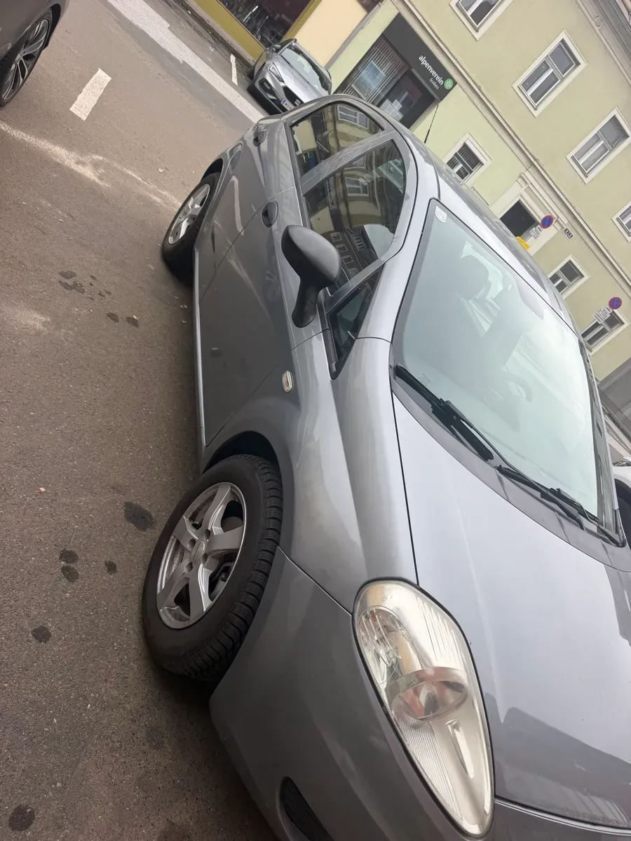 Fiat Punto 2010 photo 2