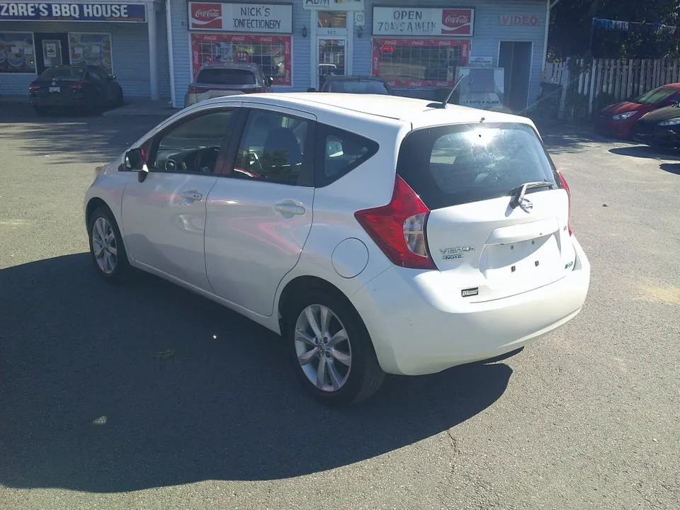 Nissan Versa Note 2014 photo 5