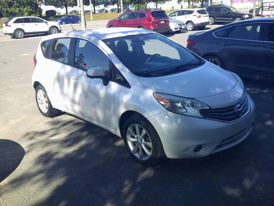Nissan Versa Note 2014 photo 3