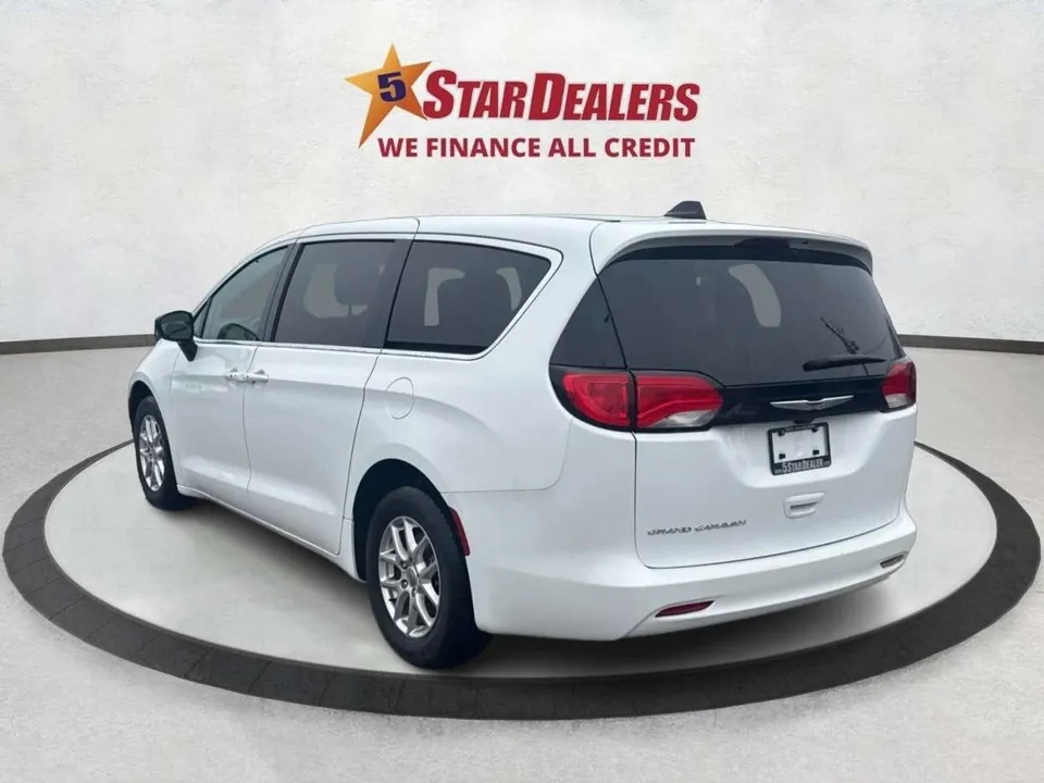 Chrysler Grand Caravan 2024 photo 5