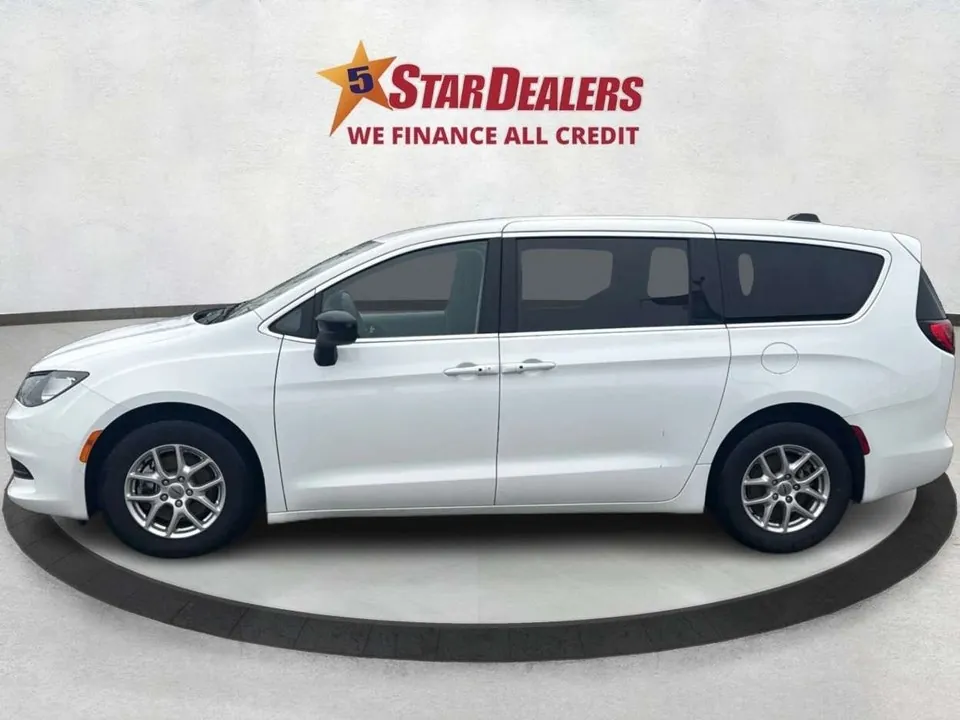 Chrysler Grand Caravan 2024 photo 4