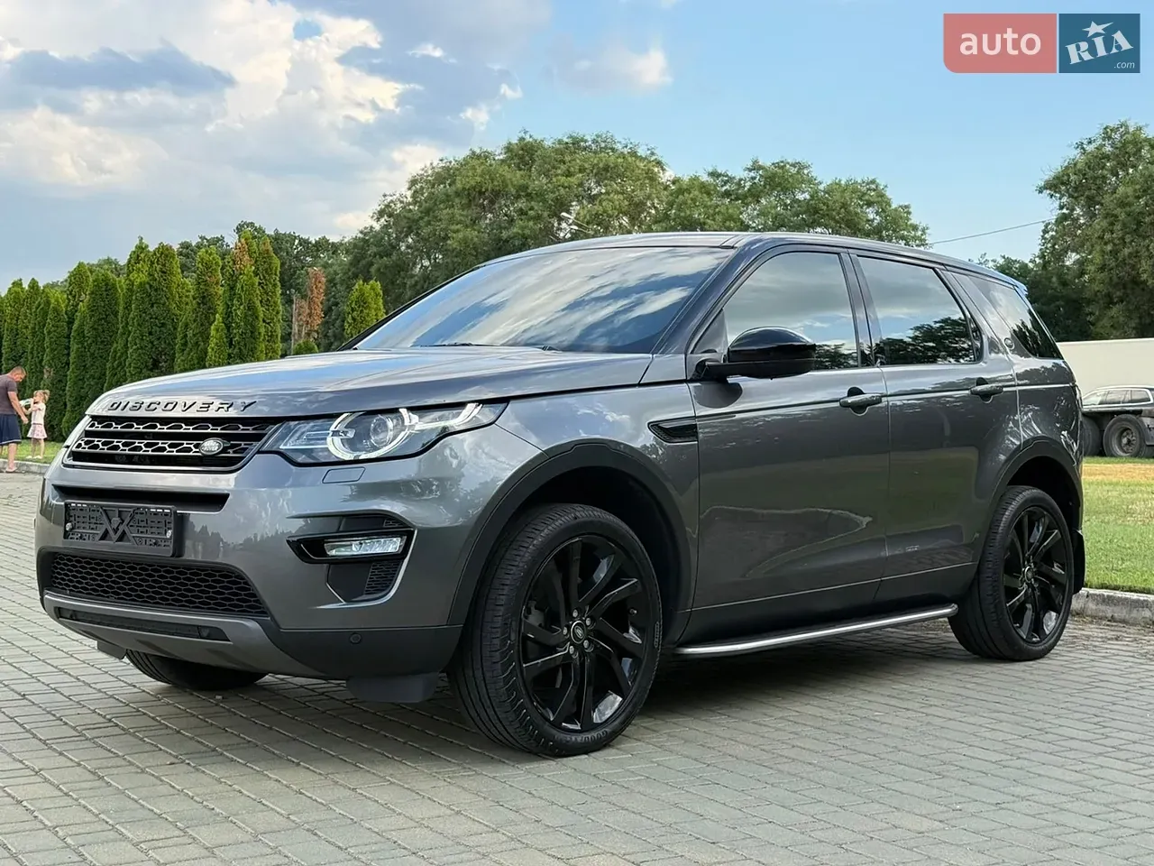 Land Rover Discovery Sport 2017 photo 5
