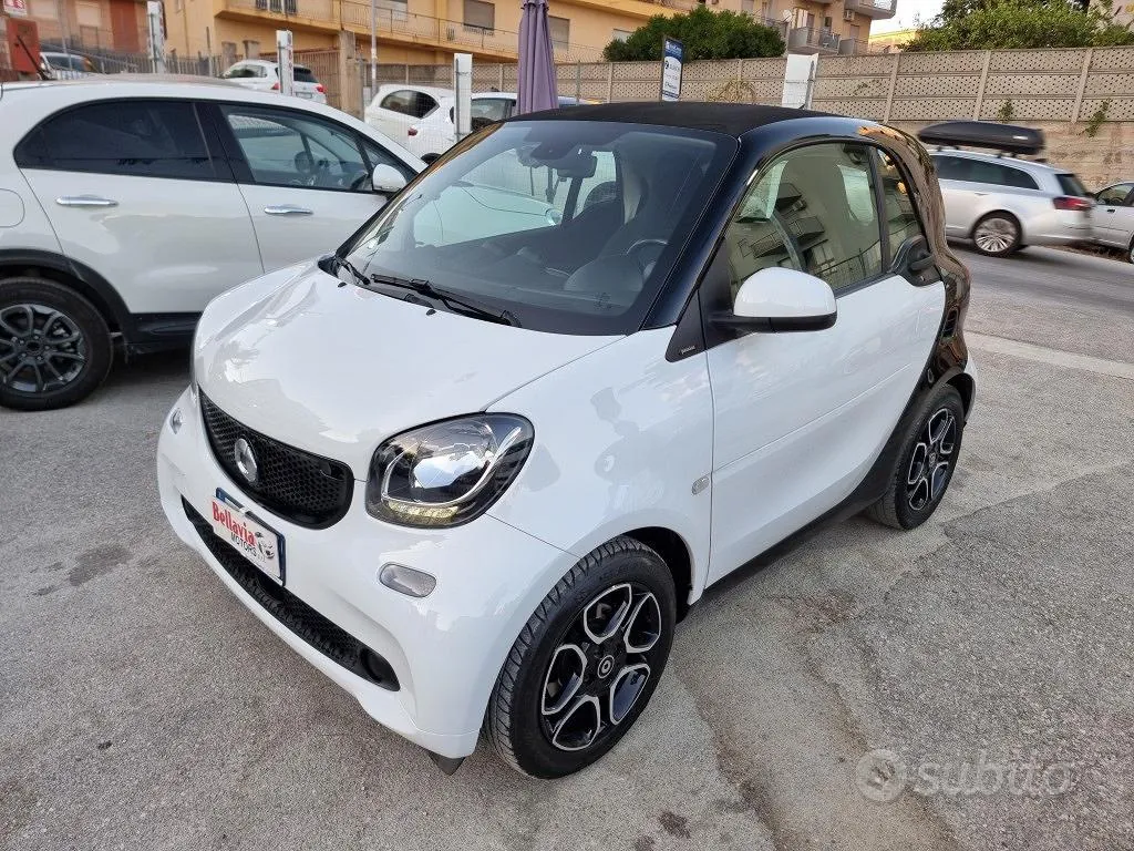 Smart Fortwo 2018 photo 2