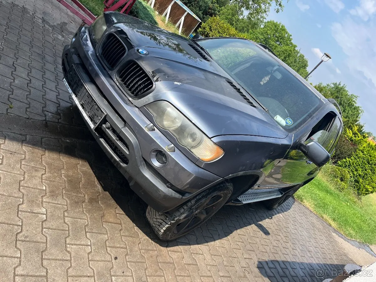 BMW X5 photo 2