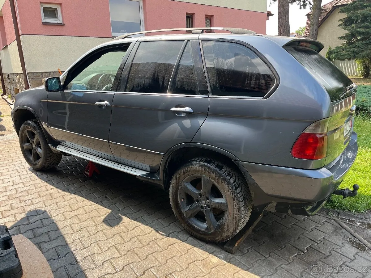 BMW X5 photo 4