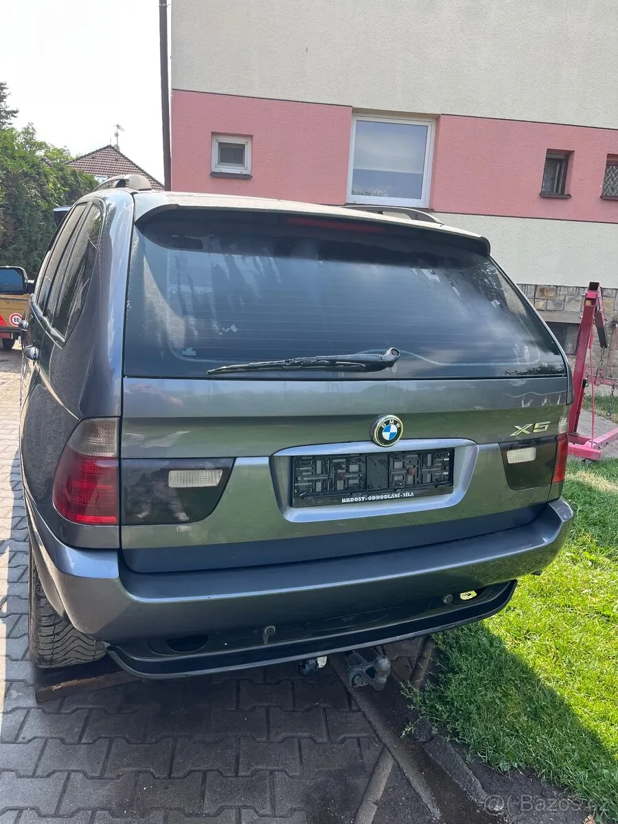 BMW X5 photo 5