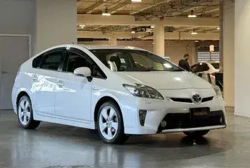 Toyota Prius 2014 photo 2