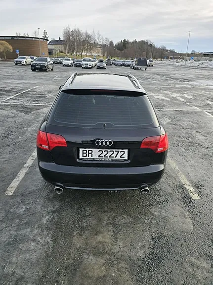 Audi A4 2005 photo 2