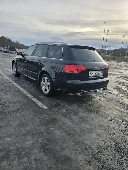 Audi A4 2005 photo 4
