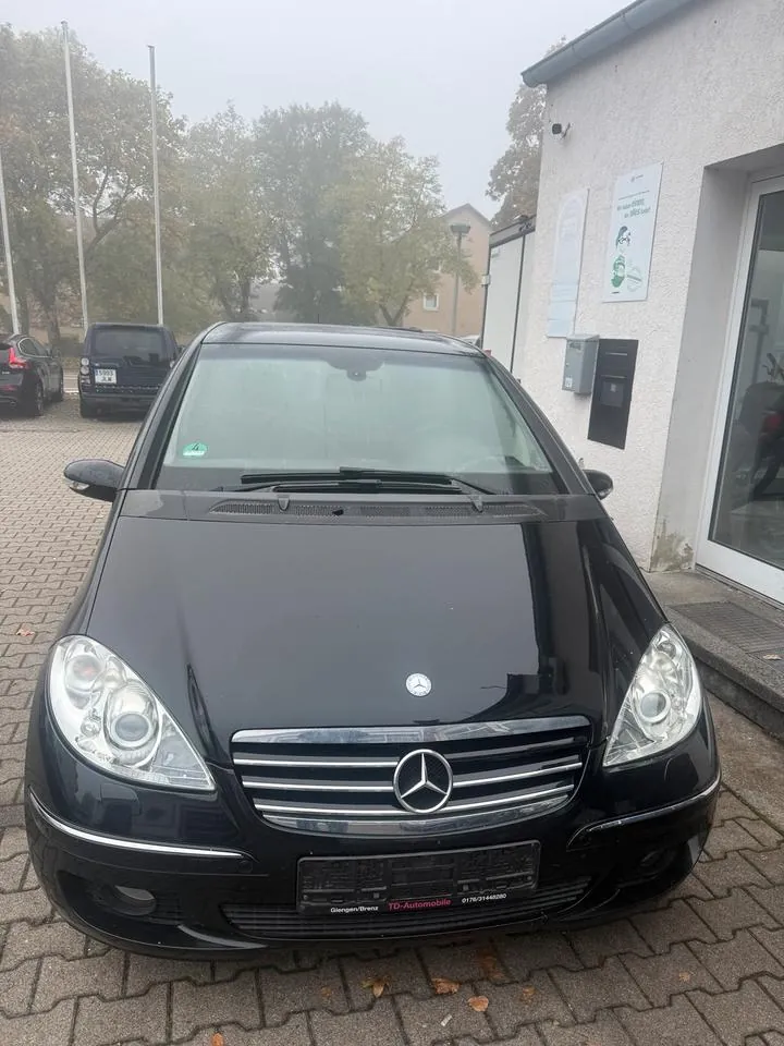 Mercedes-Benz A200