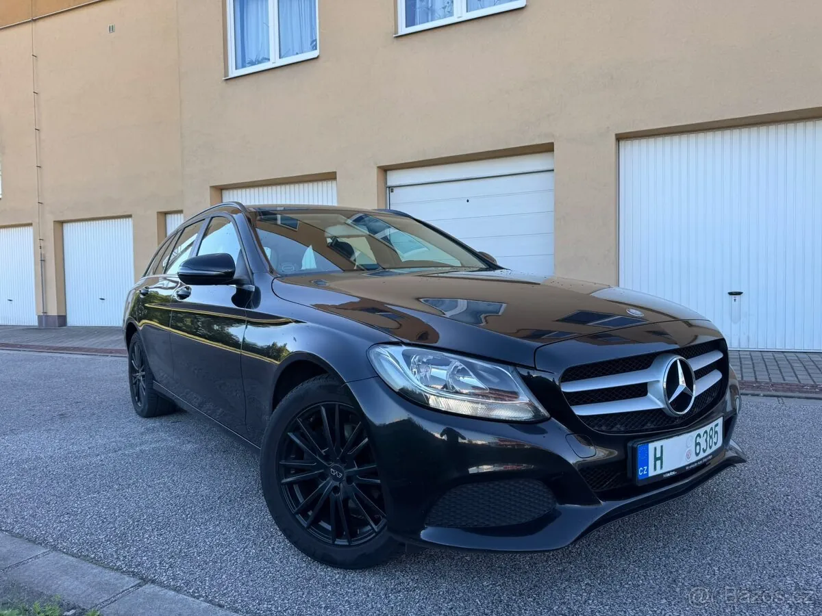 Mercedes-Benz C200 2016 photo 2
