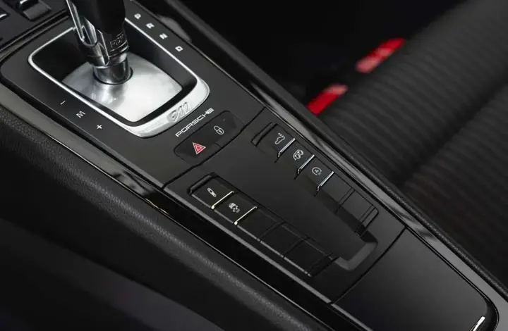 Porsche 911 2018 photo 3