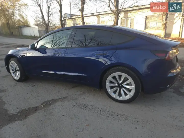 Tesla Model 3 2021 photo 4