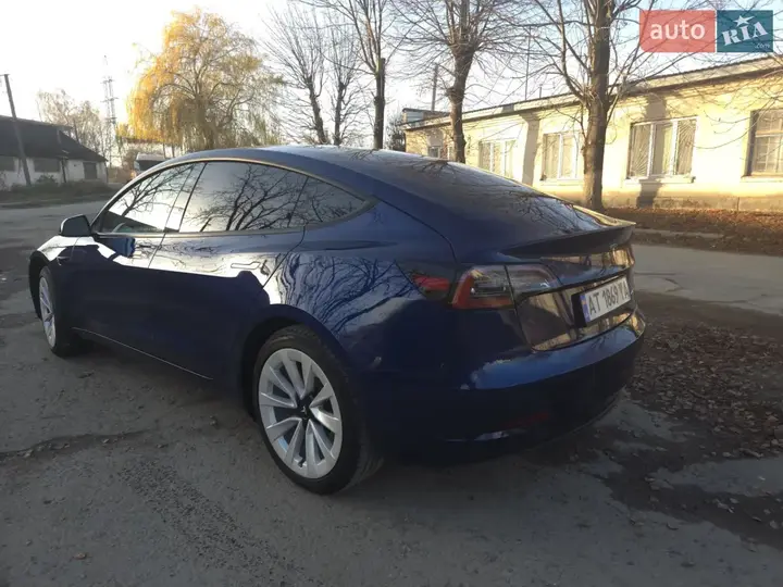 Tesla Model 3 2021 photo 3