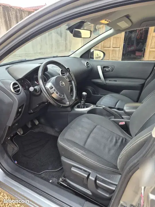 Nissan Qashqai 2011 photo 3
