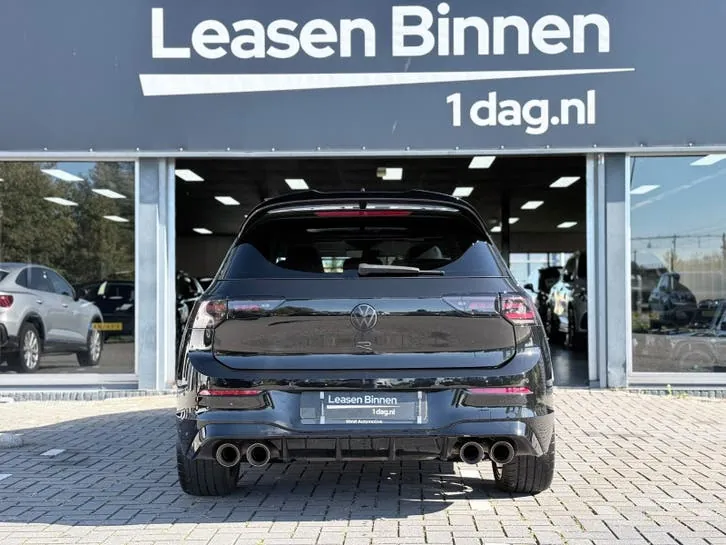 Volkswagen Golf 2024 photo 3