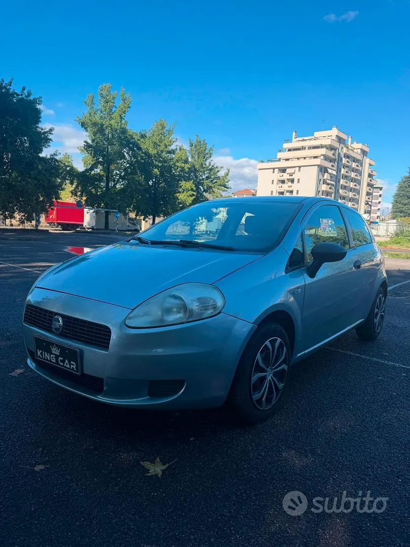 Fiat Grande Punto 2005 photo 3