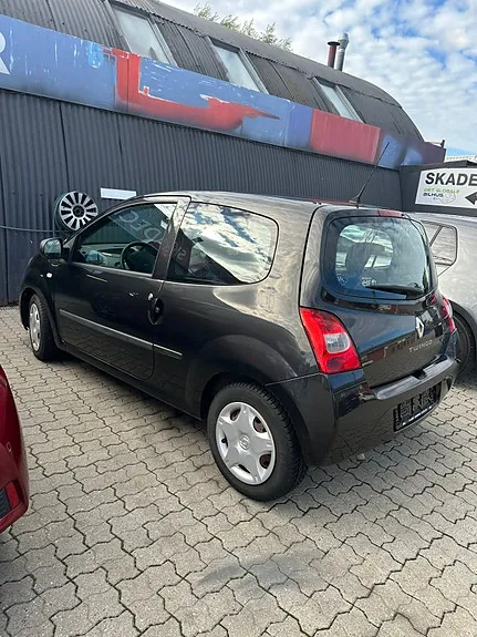 Renault Twingo 2010 photo 2