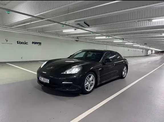 Porsche Panamera 2010 photo 3