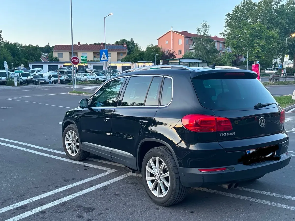 Volkswagen Tiguan 2011 photo 2