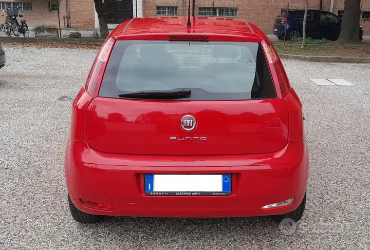Fiat Grande Punto 2016 photo 2