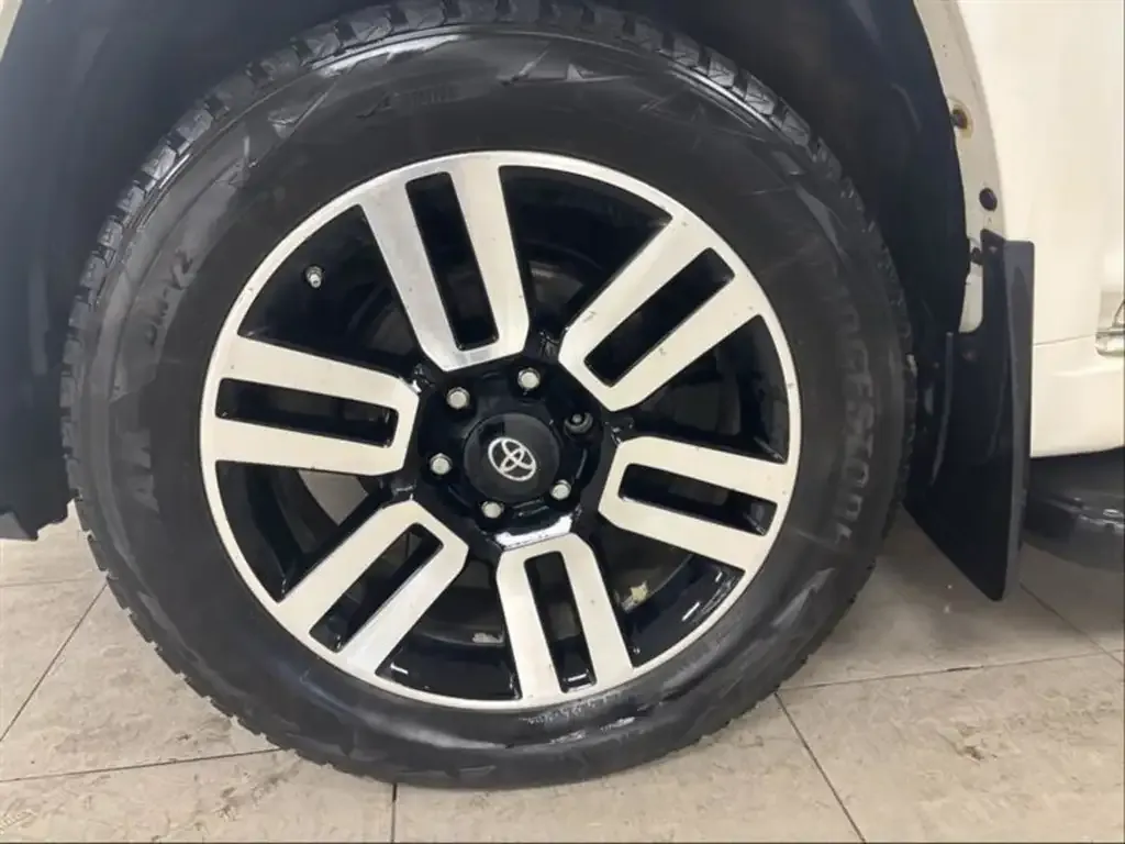 Toyota 4Runner 2015 photo 4