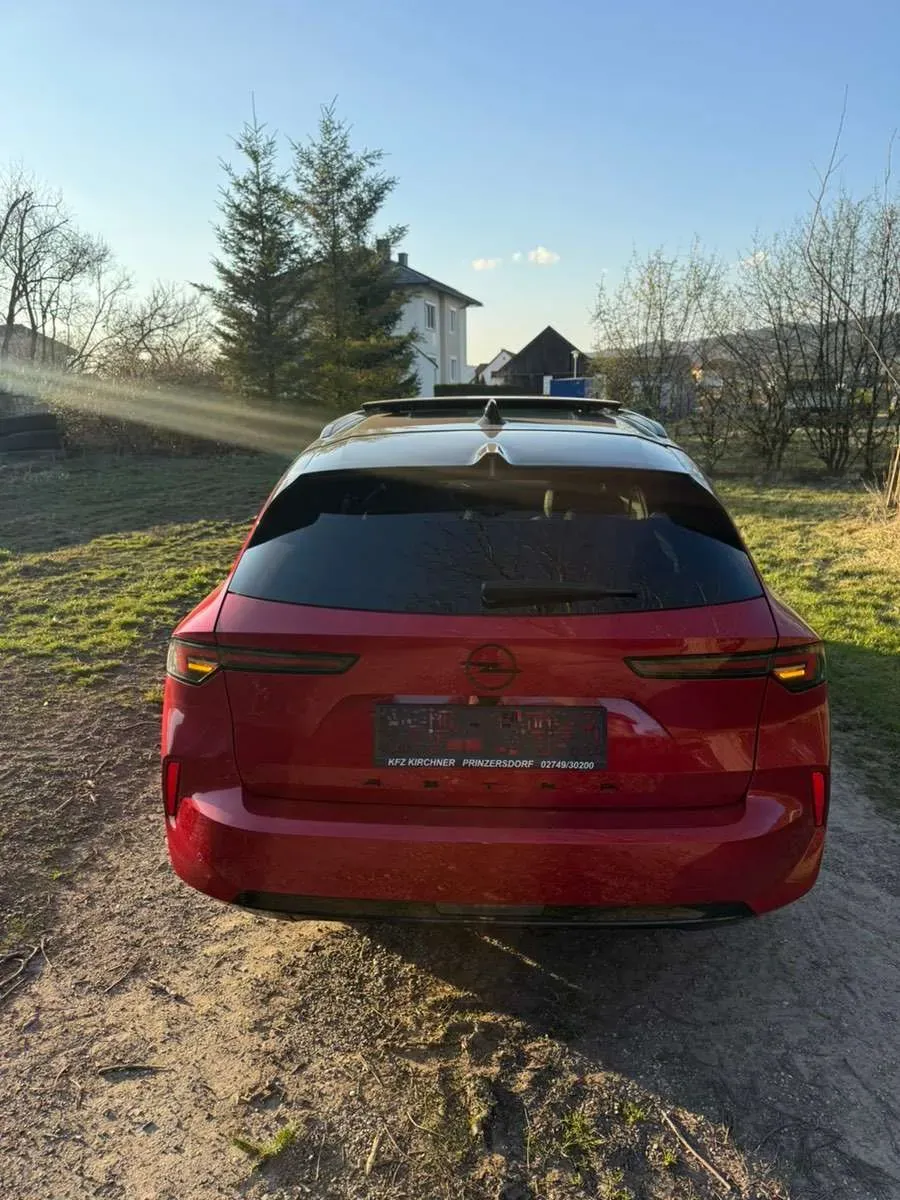 Opel Astra 2024 photo 2