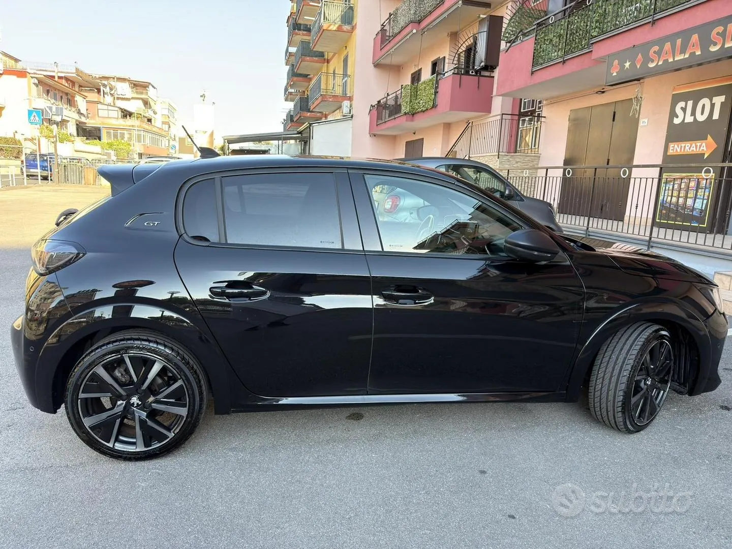 Peugeot 208 2022 photo 4