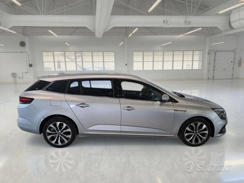 Renault Megane 2023 photo 3