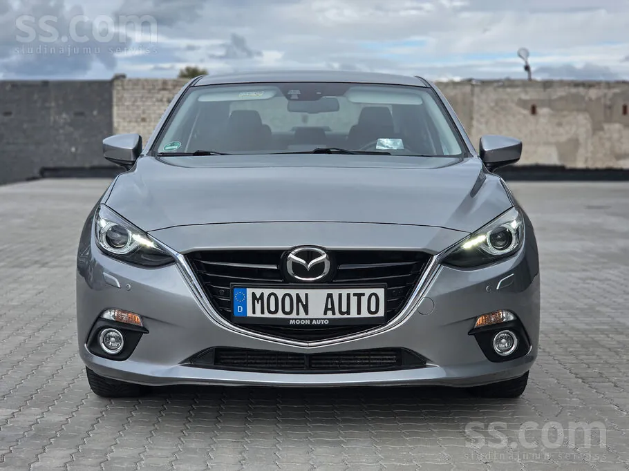 Mazda Mazda3 2015 photo 3