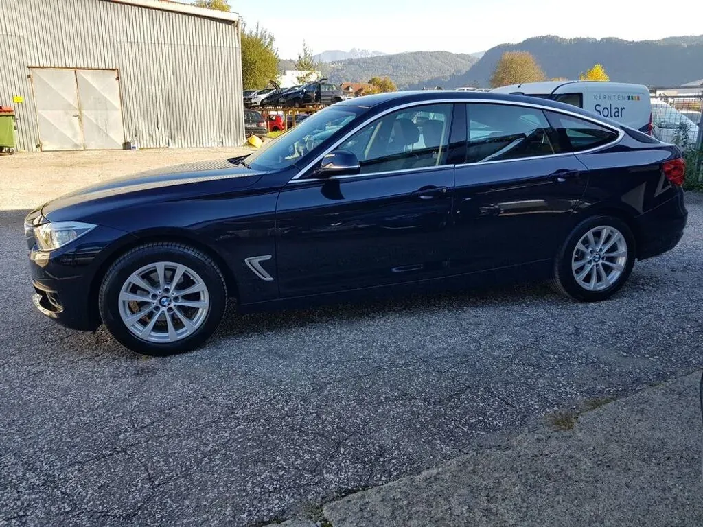 BMW 3 Series 2016 photo 2
