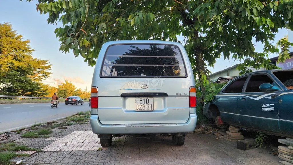 Toyota Hiace 2001 photo 5