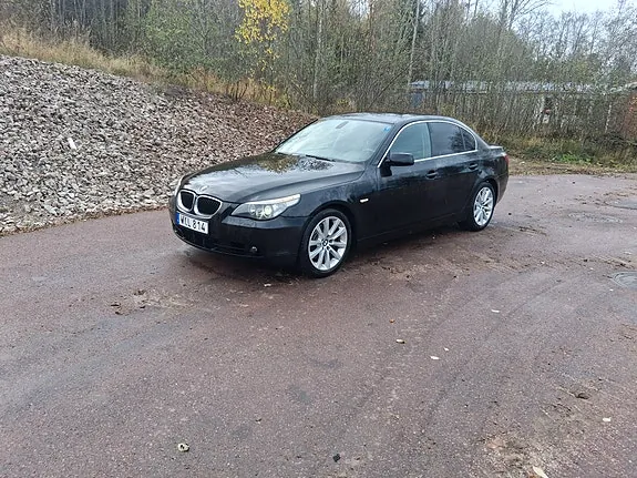 BMW 525I