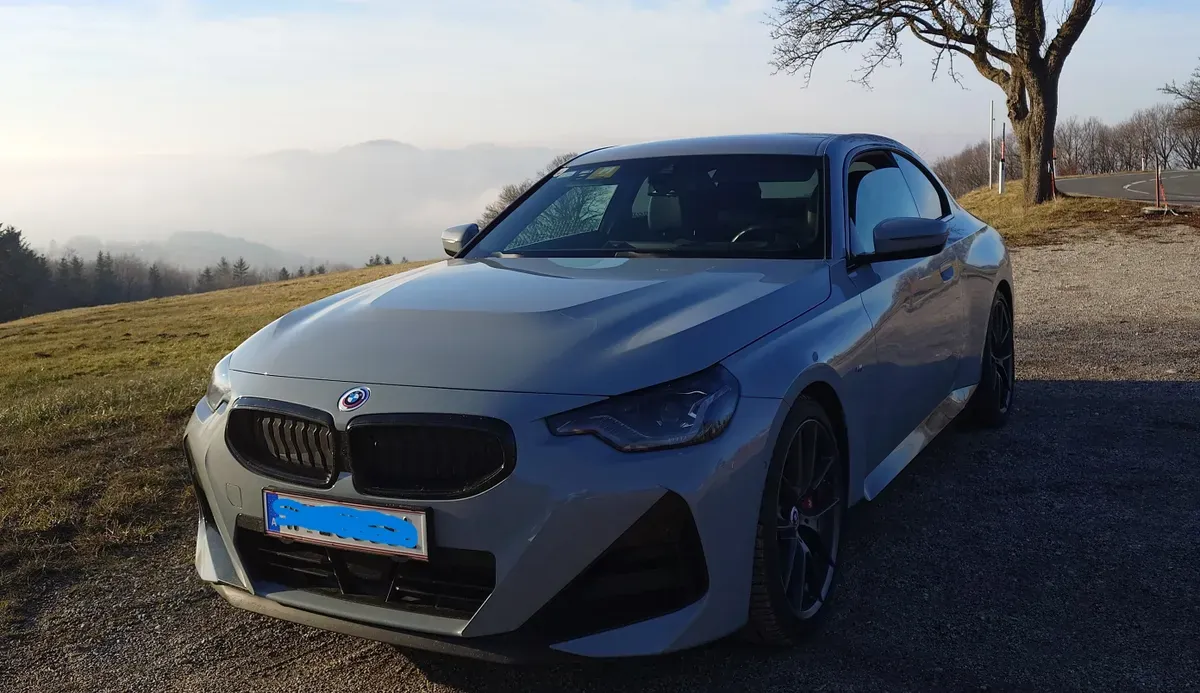 BMW 2 Series 2023 photo 3