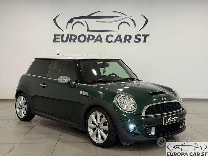 Mini Mini Cabrio 2013 photo 2