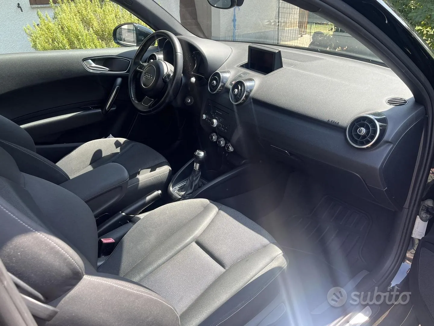 Audi A1 2011 photo 4