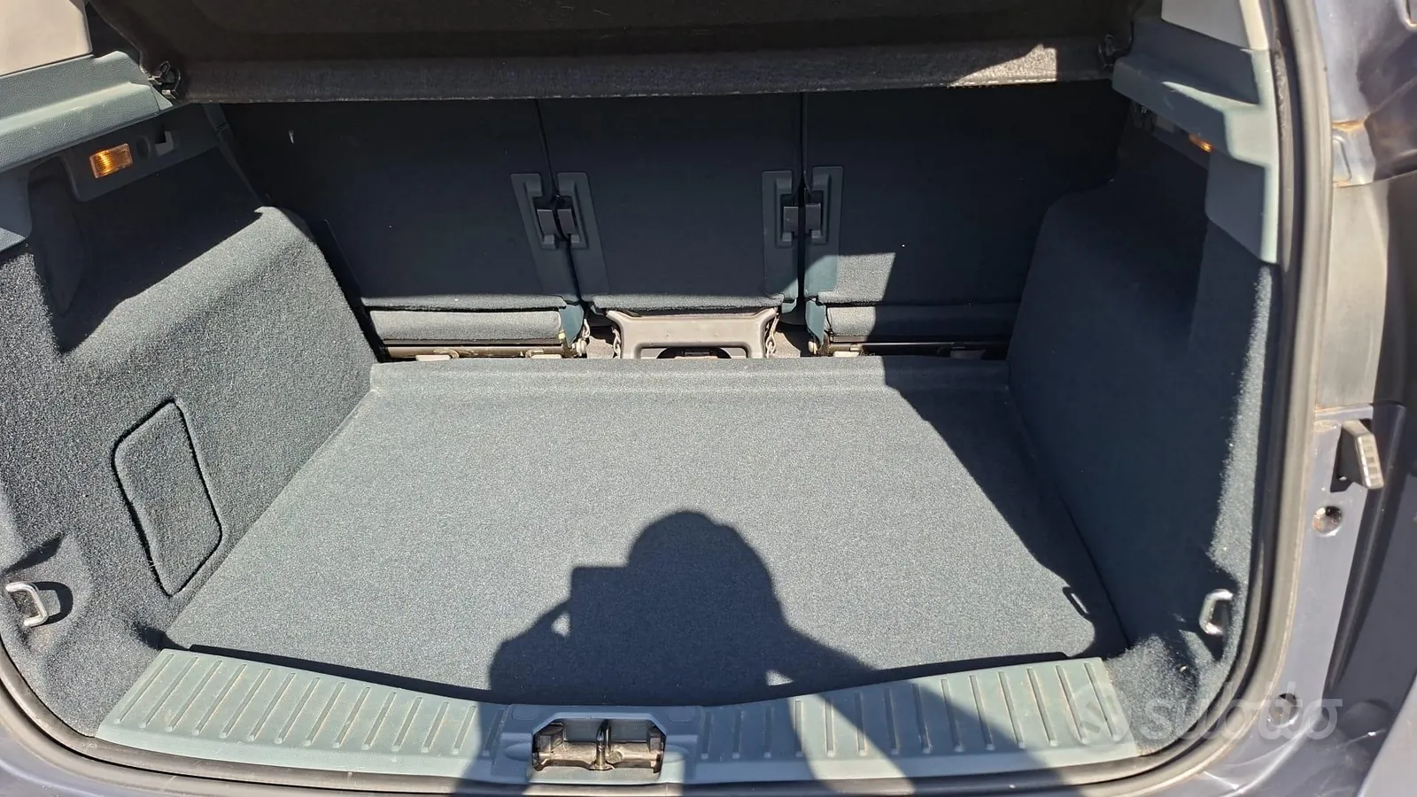Ford C-Max 2011 photo 4