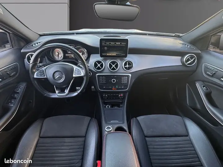 Mercedes-Benz Gla 2015 photo 2