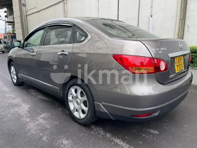Nissan Bluebird 2011 photo 4