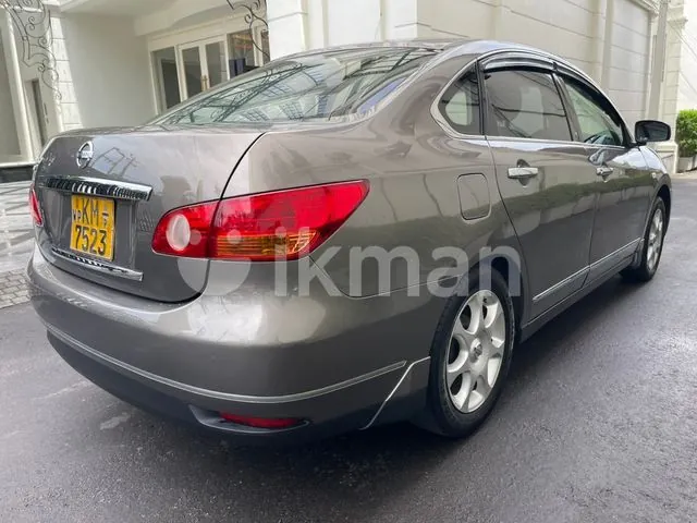 Nissan Bluebird 2011 photo 5