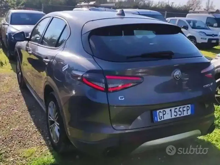 Alfa Romeo Stelvio 2023 photo 5
