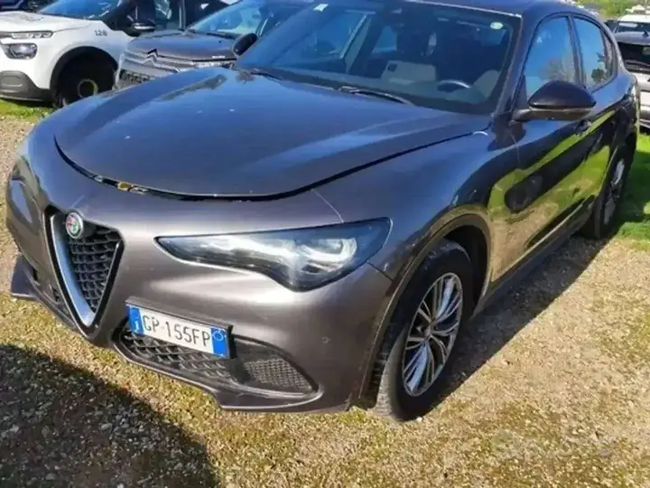 Alfa Romeo Stelvio 2023 photo 2